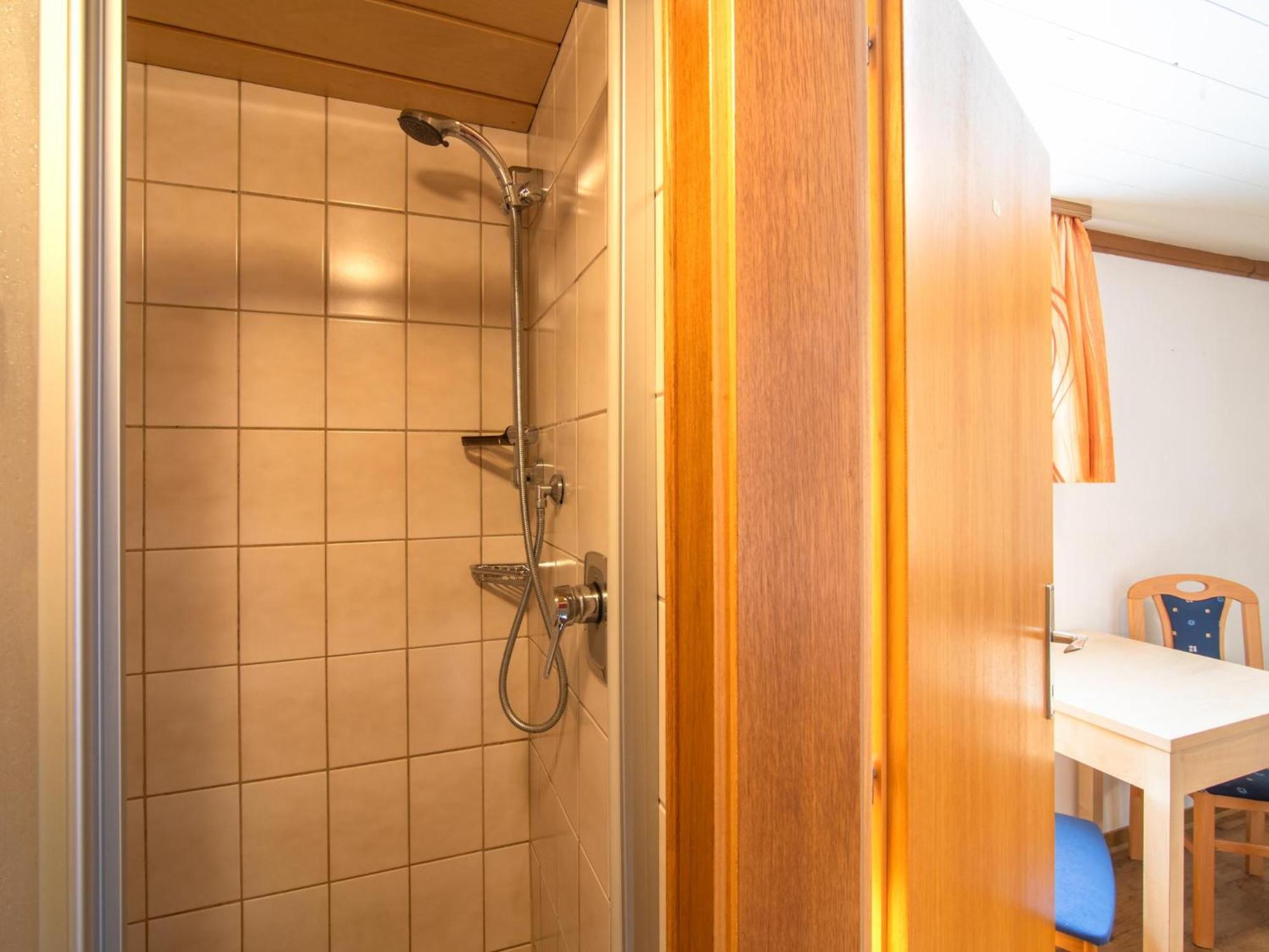 Апартаменты Haus Stock Цель-ам-Циллер Экстерьер фото